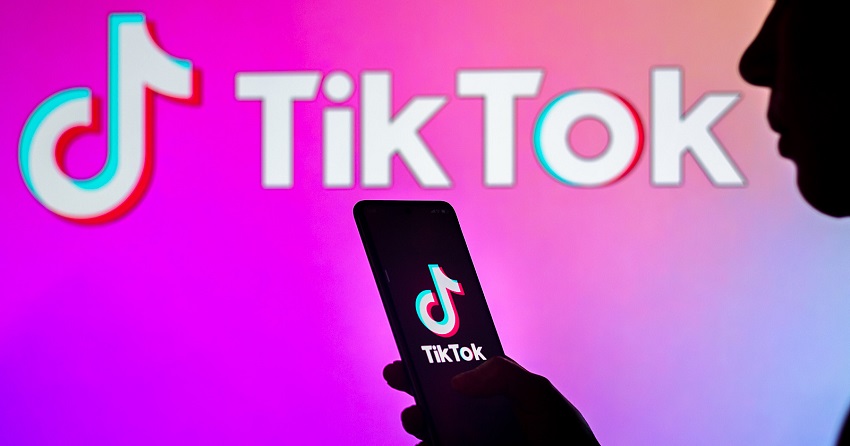 Does TikTok Show Your Location