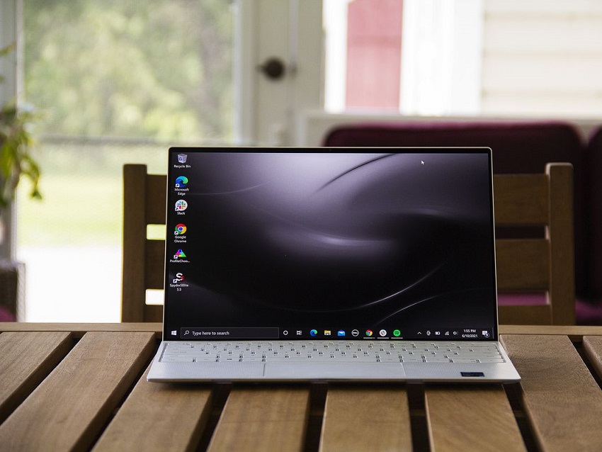 Is Dell XPS Have a Touch Screen
